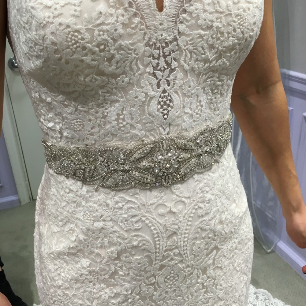 BRAND NEW unaltered Madison James bridal gown- Kleinfeld’s purchased MJ215 - Picture 6 of 9